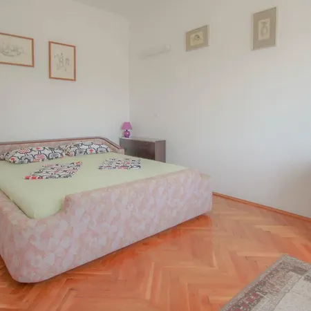 Marina No. 3 Apartman *