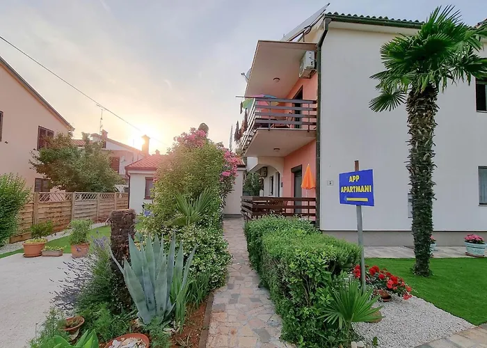 Marina No. 3 * Novigrad Istria