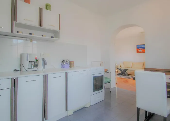 아파트 Marina No. 3 *