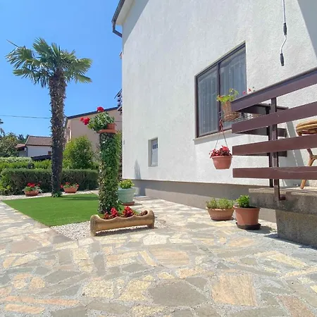 Marina No. 3 Apartment